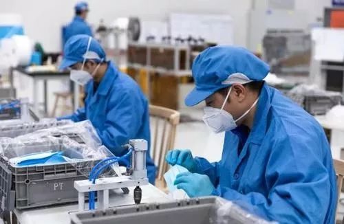 從不問哪家多，到幾乎不斷供 新工廠們到底為戰(zhàn)疫做了什么？